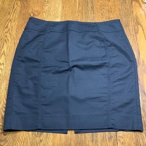White House/Black Market Perfect Form skirt